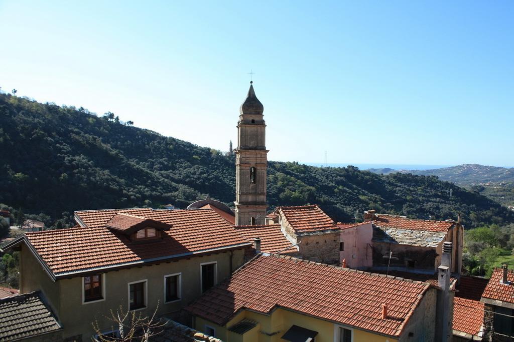 Вилла Il Merlo Della Rocca Империя Номер фото